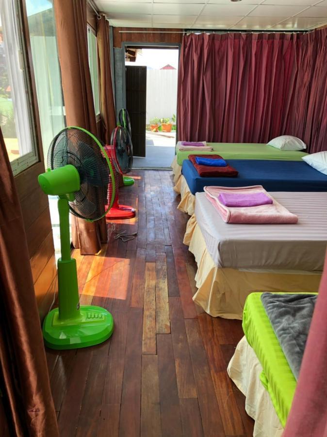 Aparthotel The Point At Airport Nai Yang Beach Exterior foto